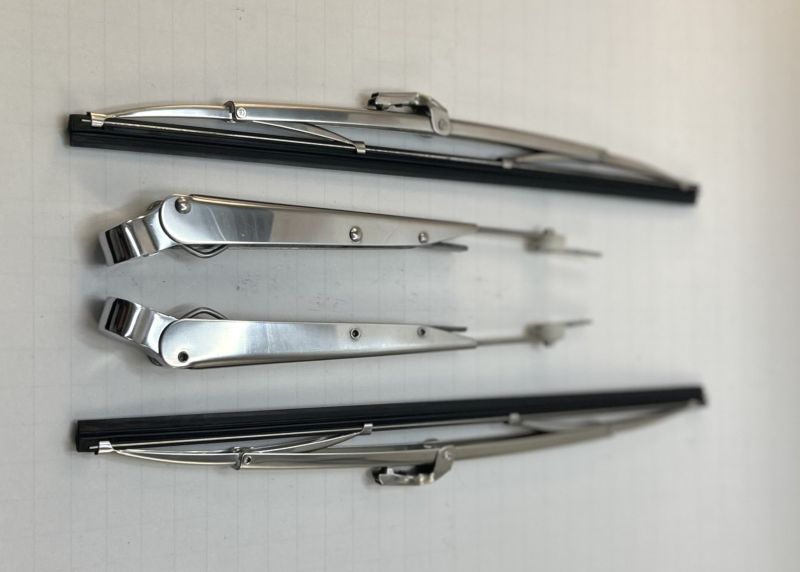 Wiper Arm and Blade Set Wiper Arm and Blade Set